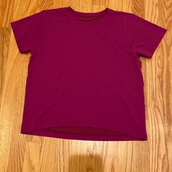 Patagonia Tops - Lululemon athletica womens t-shirt